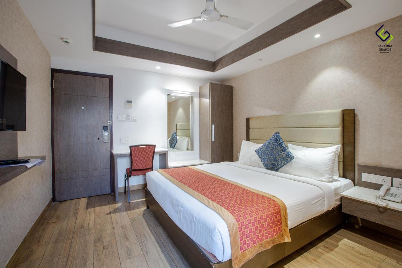 Hotel Saradha Grande Pudukkottai Esterno foto